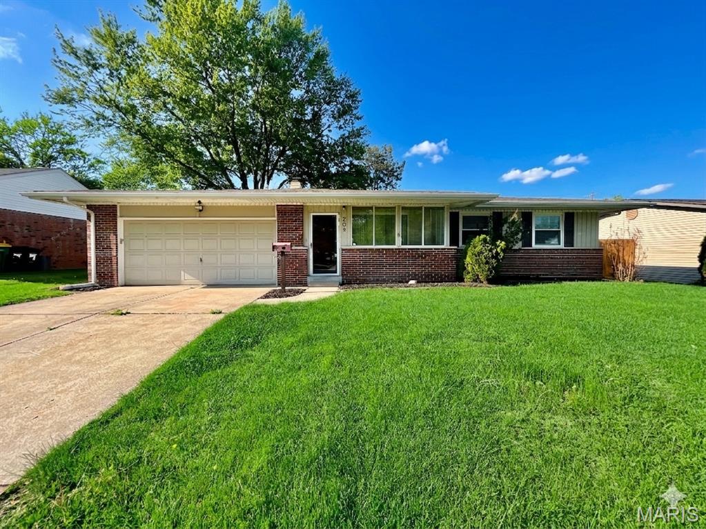 Photo of 208 Harvard Drive O'Fallon IL 62269