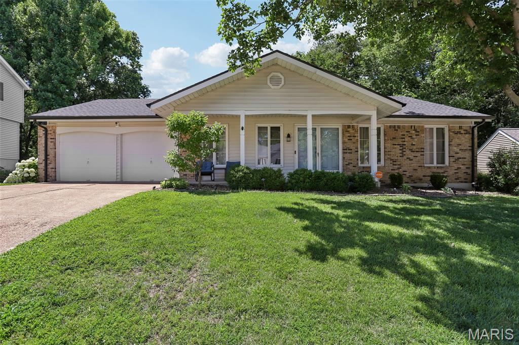 Photo of 987 Century Oaks Drive Manchester MO 63021