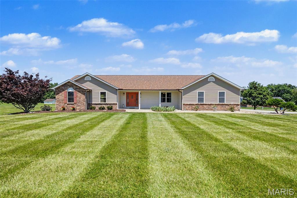 Photo of 151 Plantation Drive Troy MO 63379