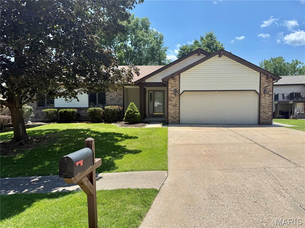 Photo of 6 Quiet Brook Court St Charles MO 63303