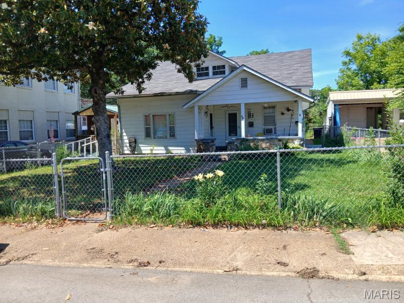 Photo of 201 Pine Street Doniphan MO 63935
