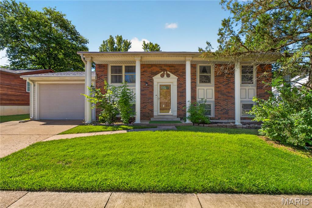 Photo of 658 Green Forest Drive Fenton MO 63026