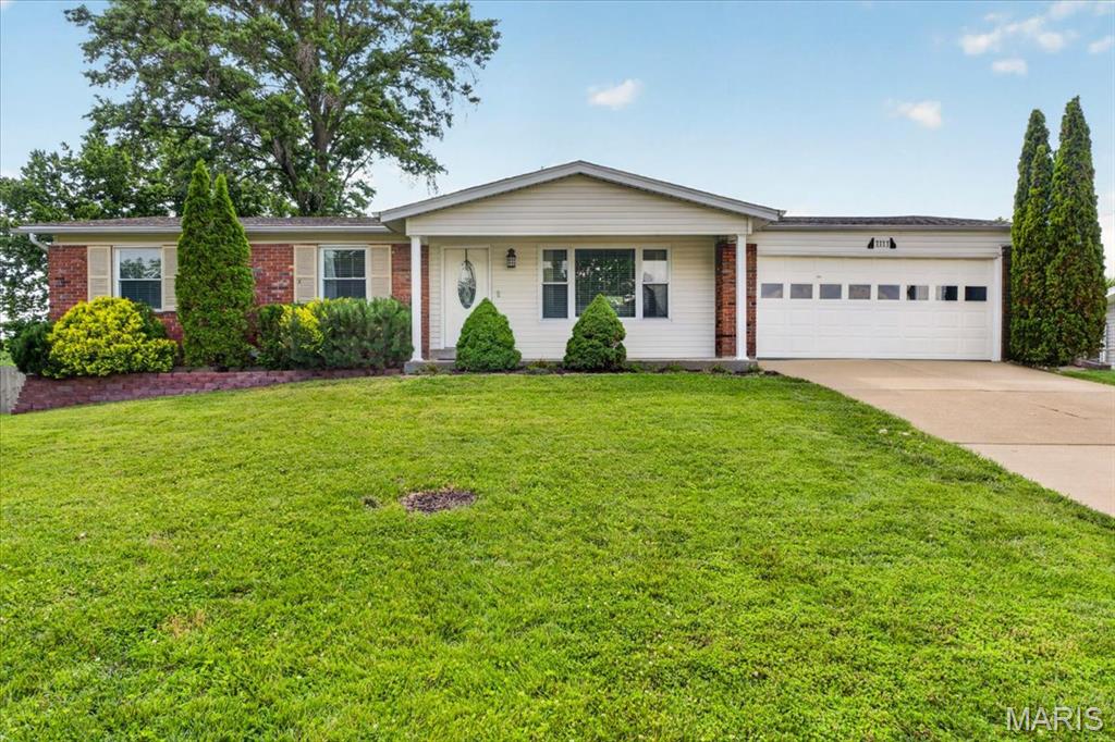 Photo of 1111 Sandstone Drive St Louis MO 63146