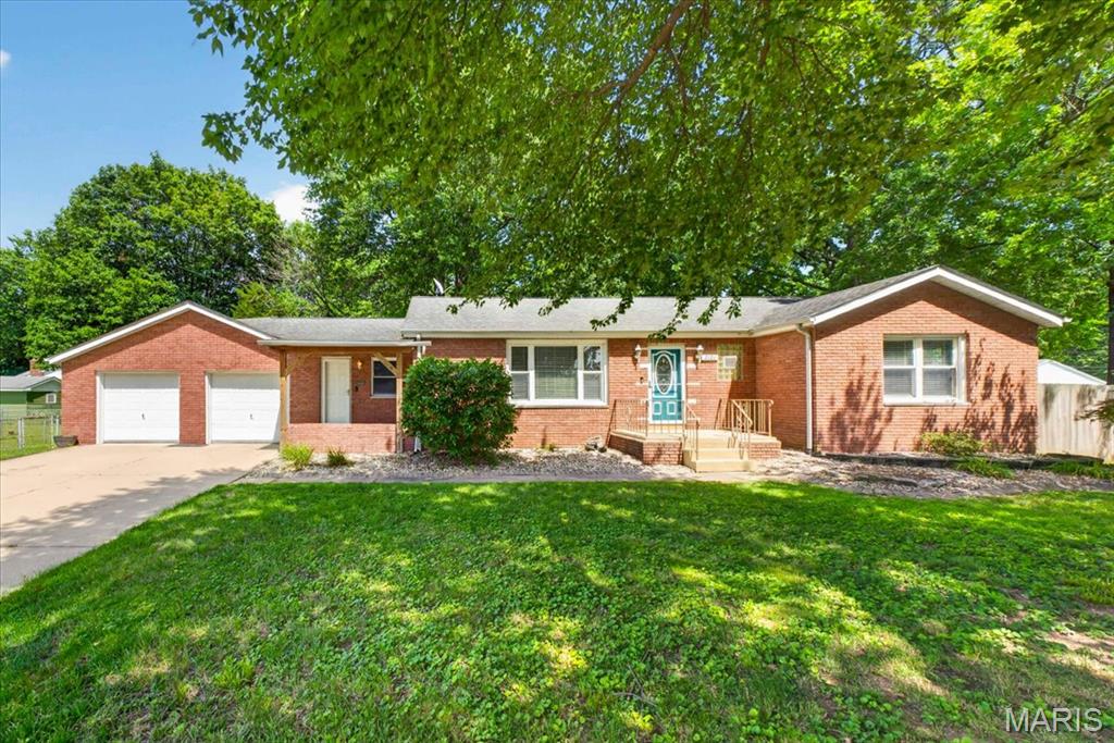 Photo of 2101 Clark Avenue Granite City IL 62040