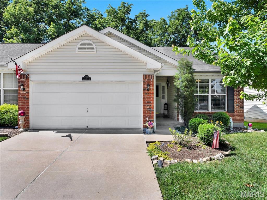 Photo of 10237 Carlton Place Court St Louis MO 63123