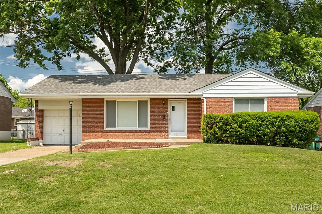 Photo of 1225 Newark Drive St Louis MO 63137