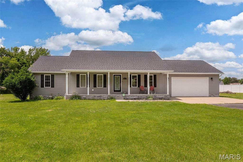 Photo of 12063 Strawberry Road Carbondale IL 62901