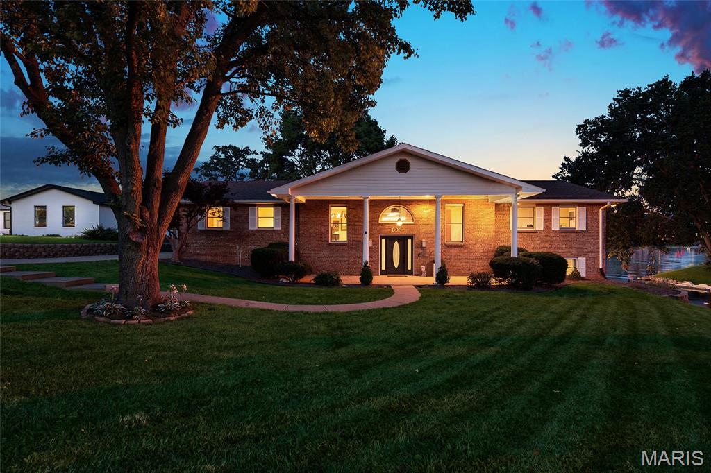 Photo of 693 Boulevard De Cannes Edwardsville IL 62025