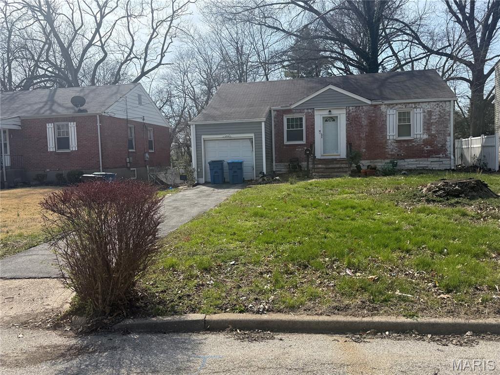Photo of 257 S Barat Avenue Ferguson MO 63135