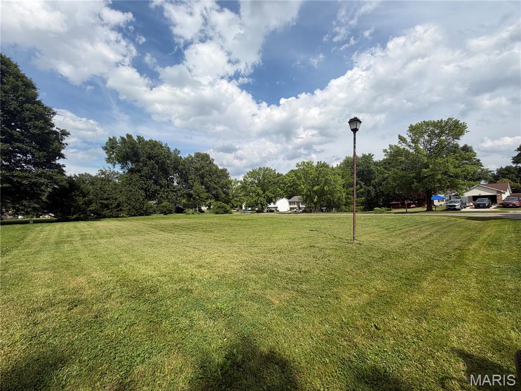 Photo of 157 Holiday Drive Edwardsville IL 62025