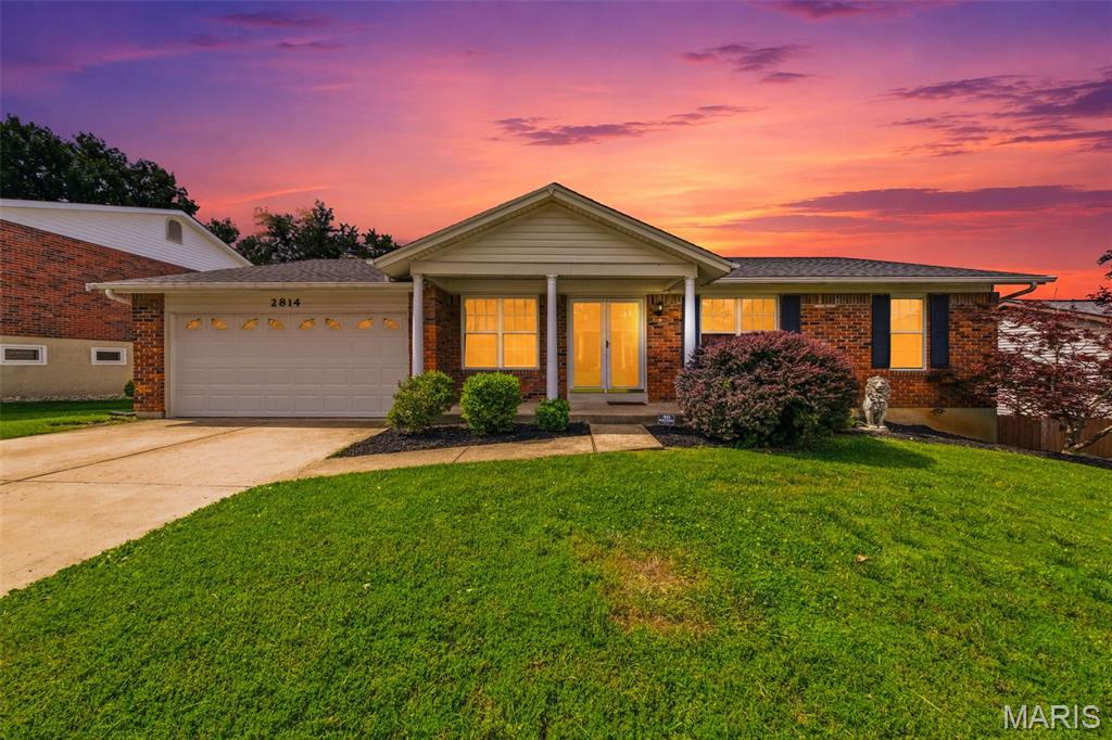Photo of 2814 Windford Drive Oakville MO 63129