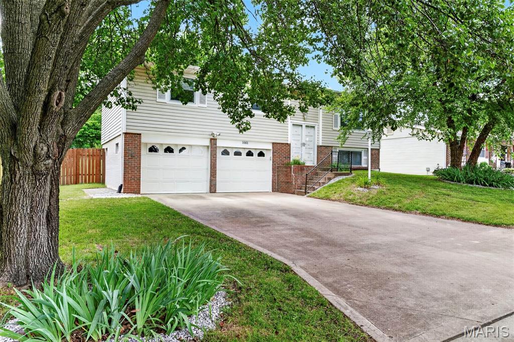 Photo of 1001 Drexel Drive St Charles MO 63303