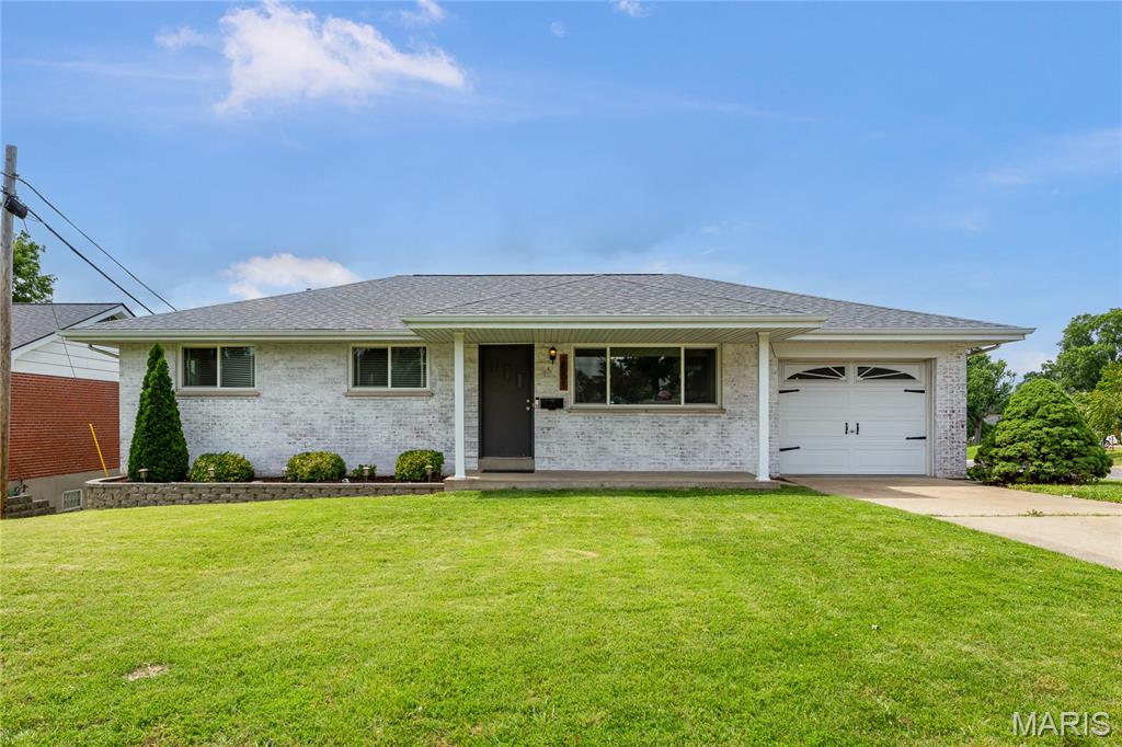 Photo of 2501 Reav Tel Court Mehlville MO 63125