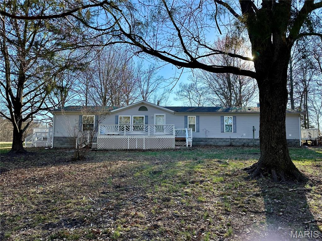 Photo of 20754 Emerald Road Carlyle IL 62231