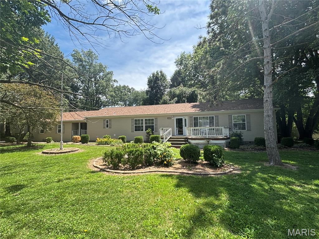 Photo of 21844 Dove Lane Carlyle IL 62231
