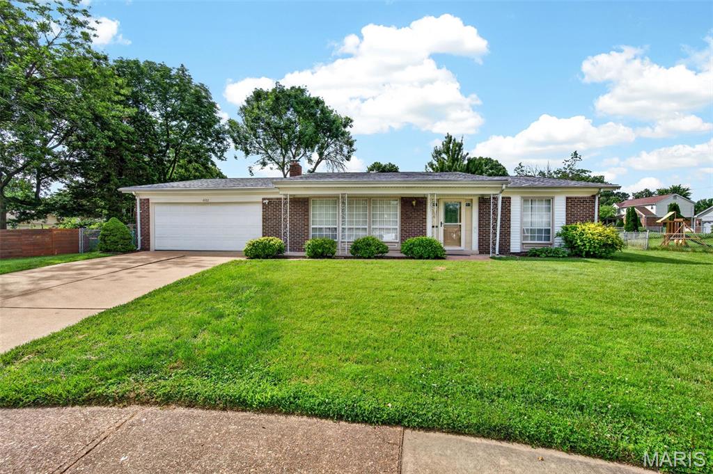 Photo of 4542 Frederickton Court St Louis MO 63128