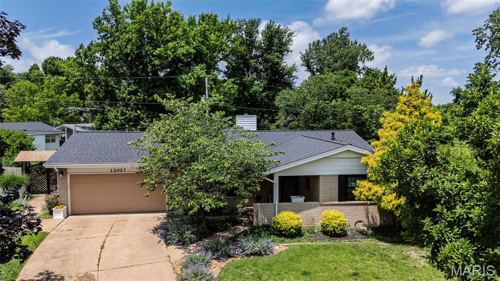 Photo of 12023 Weshill Court Maryland Heights MO 63043