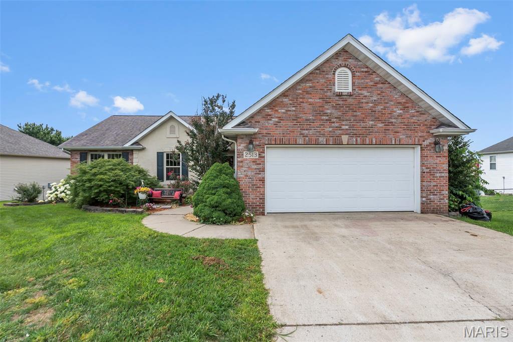 Photo of 2513 Ridgeway Drive Jackson MO 63755