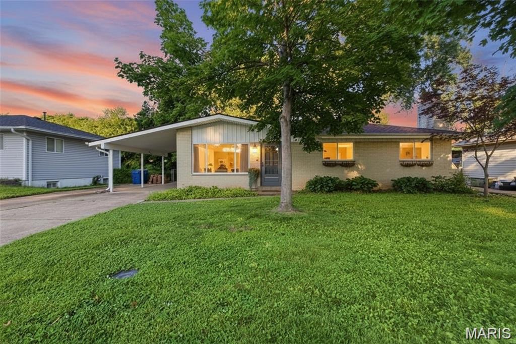 Photo of 2720 Lakeport Drive Maryland Heights MO 63043