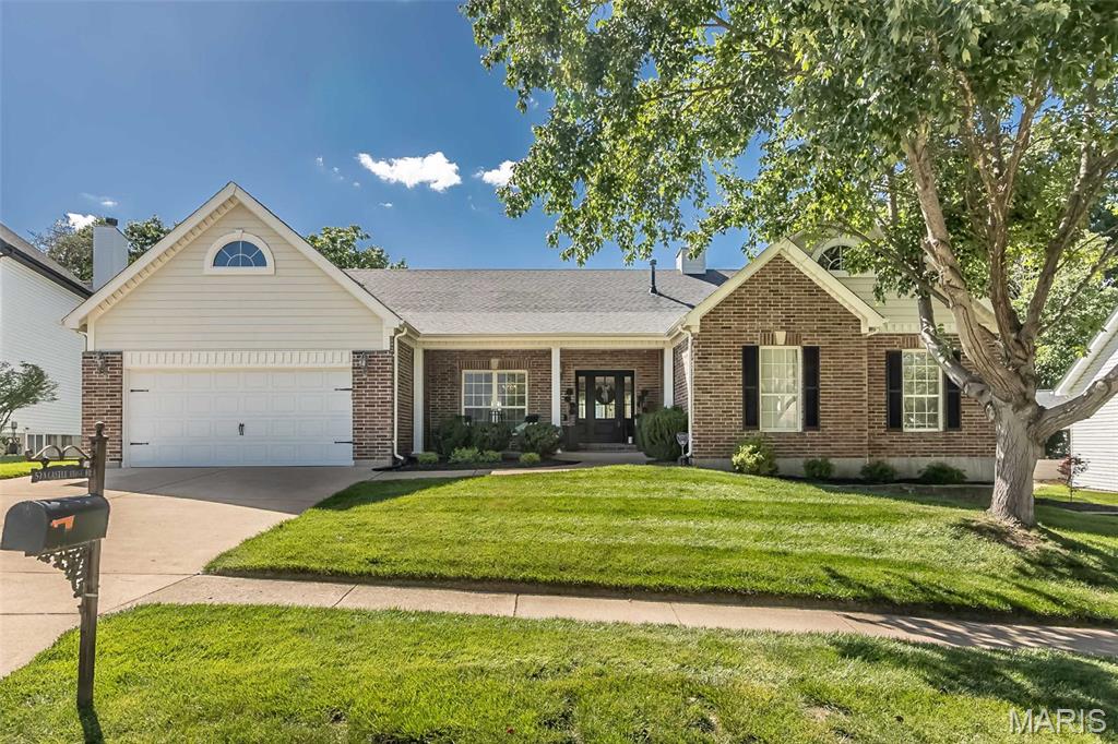 Photo of 573 Castle Ridge Drive Ballwin MO 63021