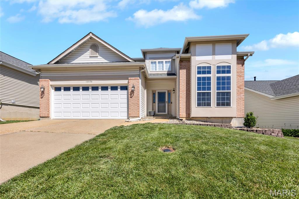 Photo of 16870 Hickory Crest Drive Wildwood MO 63011