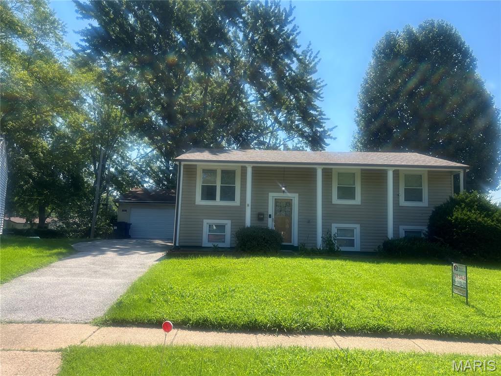 Photo of 2580 Morningside Drive Florissant MO 63031