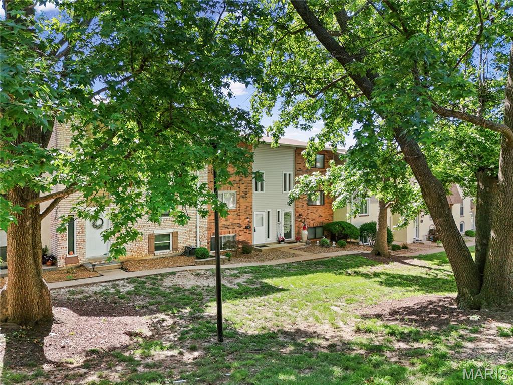 Photo of 161 Carmel Woods Drive Ellisville MO 63021