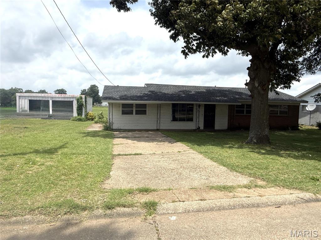 Photo of 701 Michael Street Kennett MO 63857