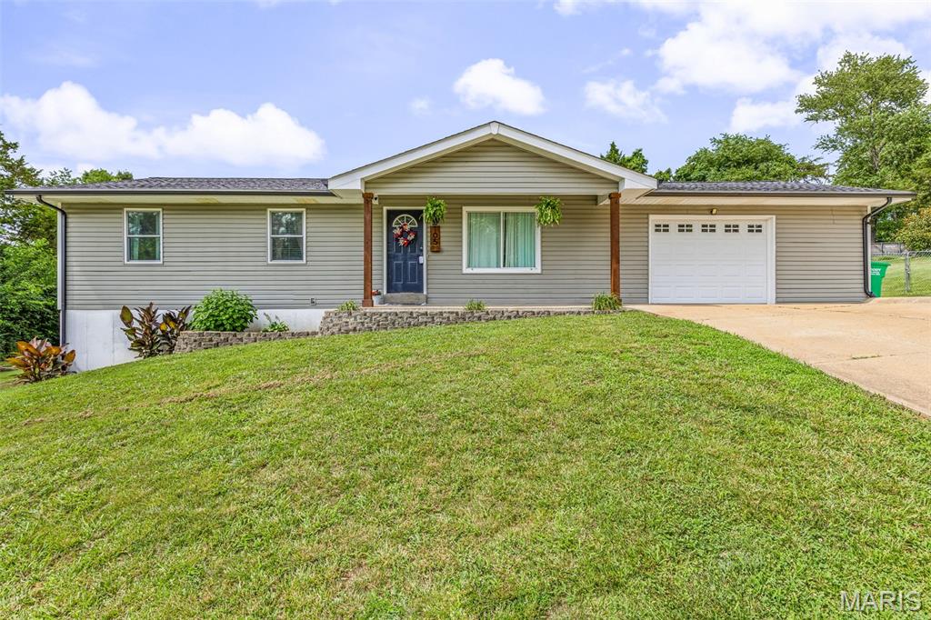 Photo of 105 Meadow Lane Festus MO 63028