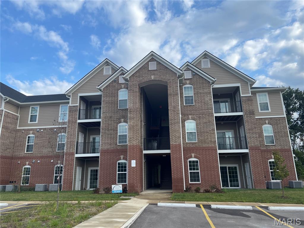 Photo of 214 Harmony Meadows Court Dardenne Prairie MO 63368