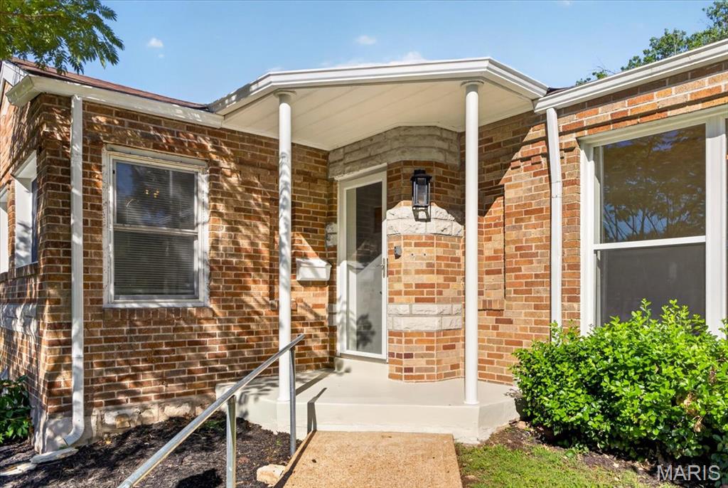 Photo of 633 Landor Court St Louis MO 63125