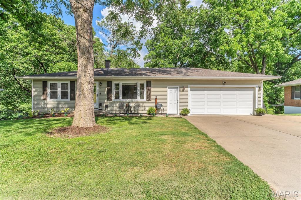Photo of 2 Pasadena Drive Fairview Heights IL 62208