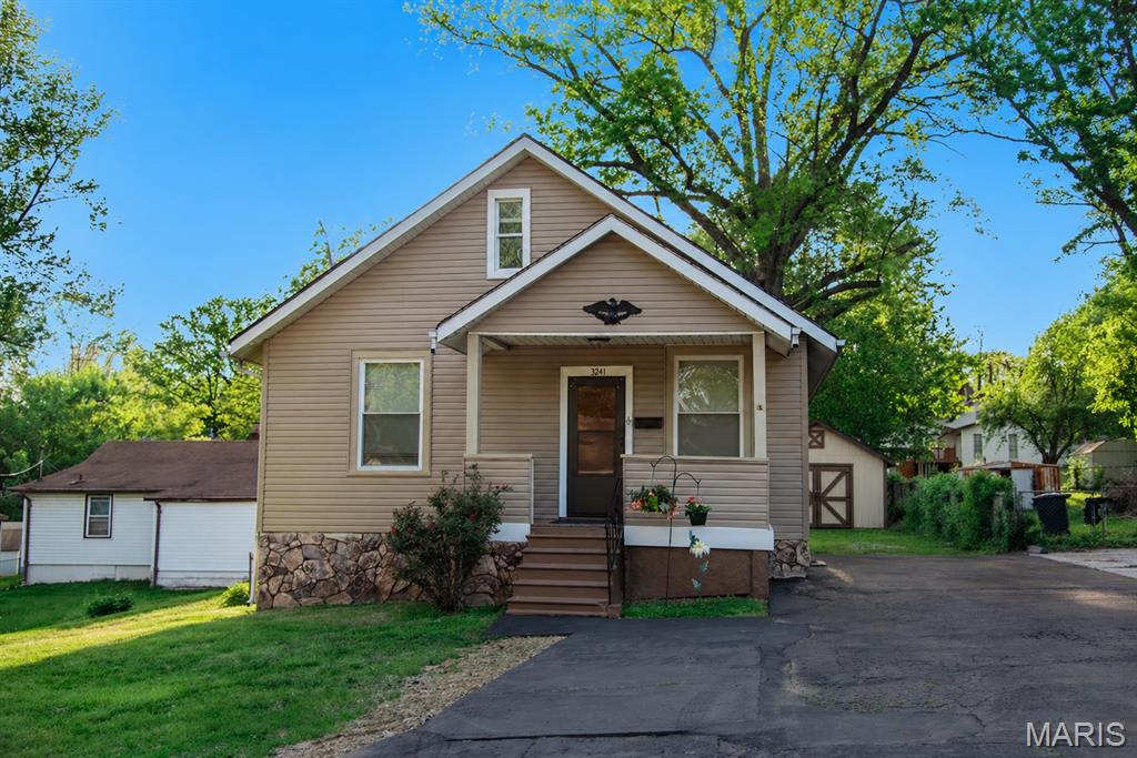 Photo of 3241 Coles Avenue St Louis MO 63114