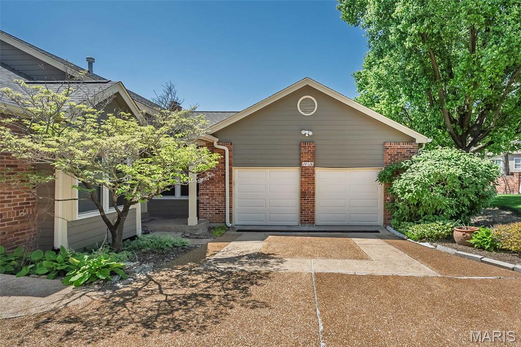 Photo of 14316 Willow Spring Hill Drive St Louis MO 63017