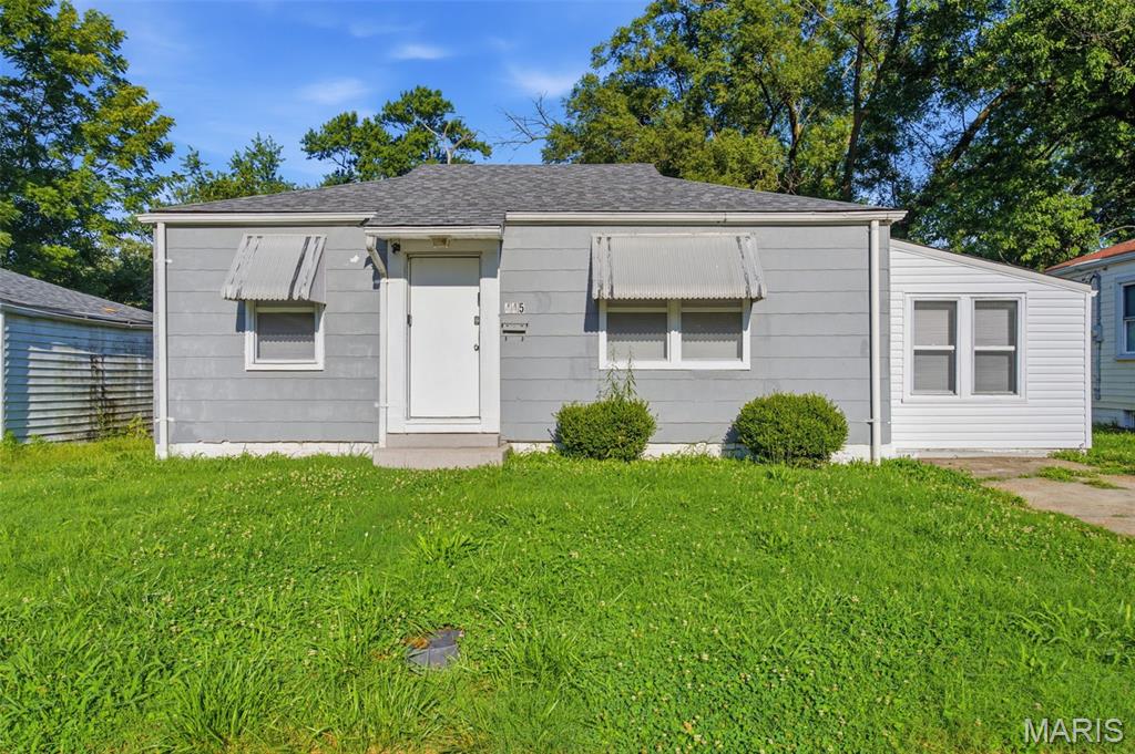 Photo of 445 Plaza Avenue Ferguson MO 63135