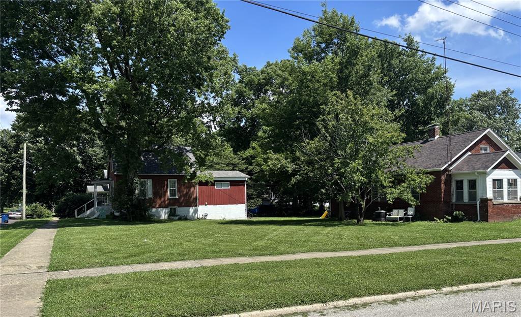 Photo of 224 N Locust Street Greenville IL 62246