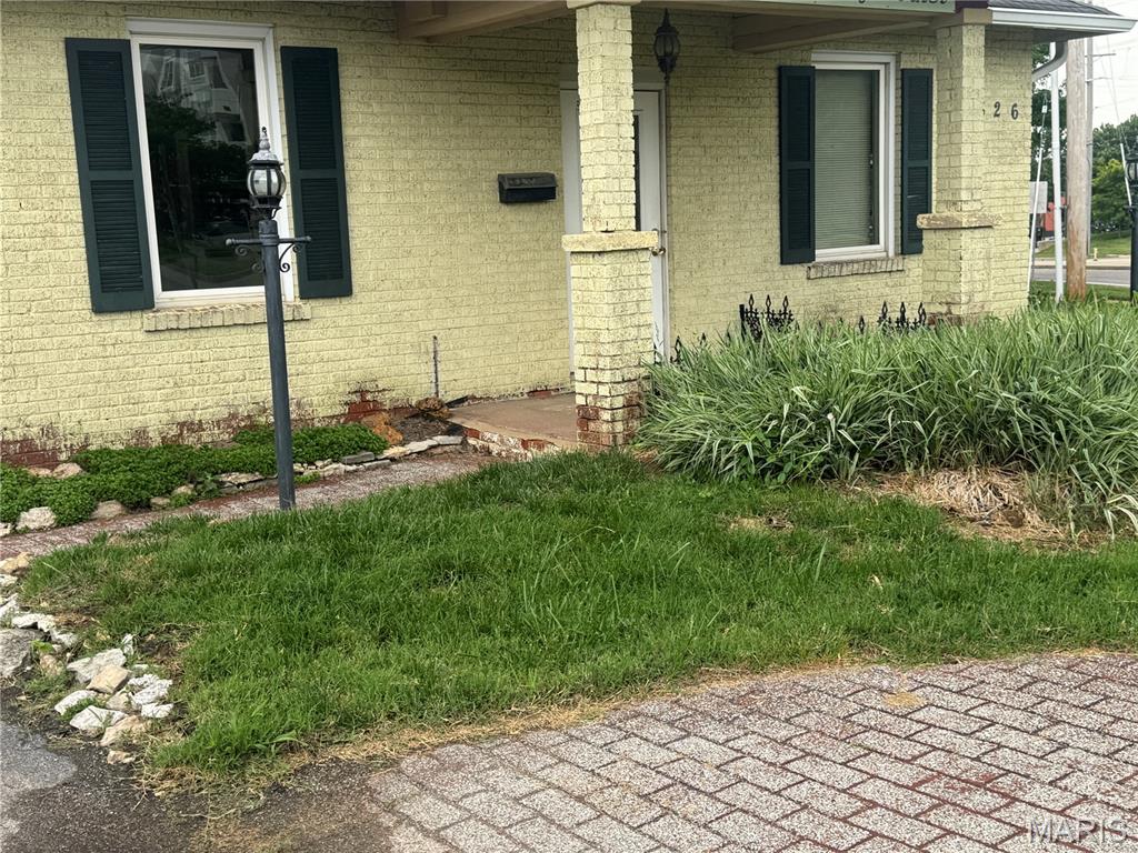 Photo of 10526 Old Olive Street Road Creve Coeur MO 63141