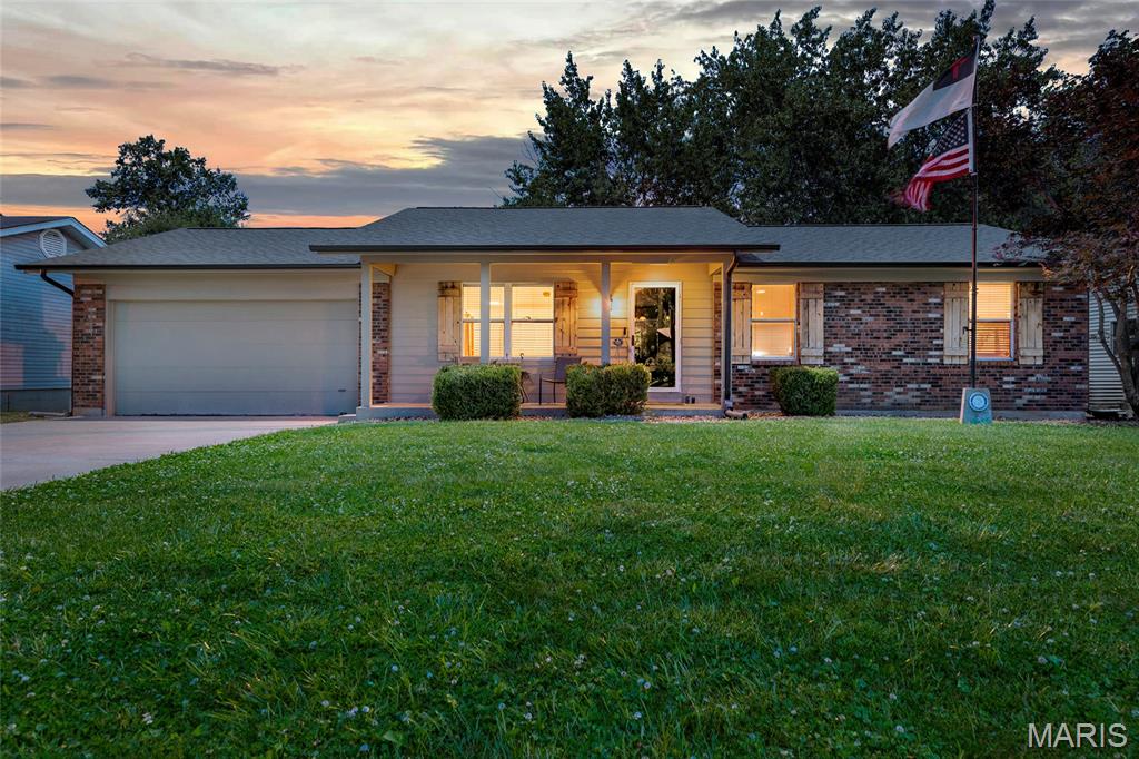 Photo of 126 Del Oro Drive St Peters MO 63376