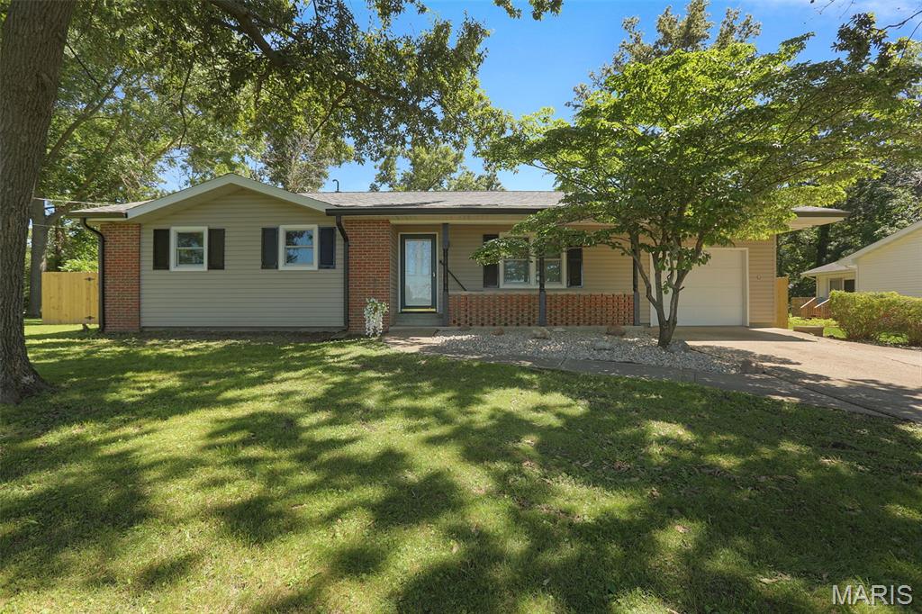 Photo of 1217 E Nicholas Street Carlinville IL 62626