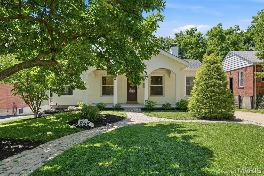 Photo of 856 Fuhrmann Terrace Kirkwood MO 63122