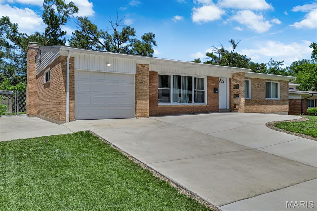 Photo of 7929 Glenside Place University City MO 63130