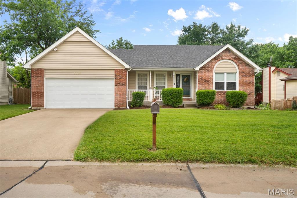 Photo of 3016 Country Knoll Drive St Charles MO 63303