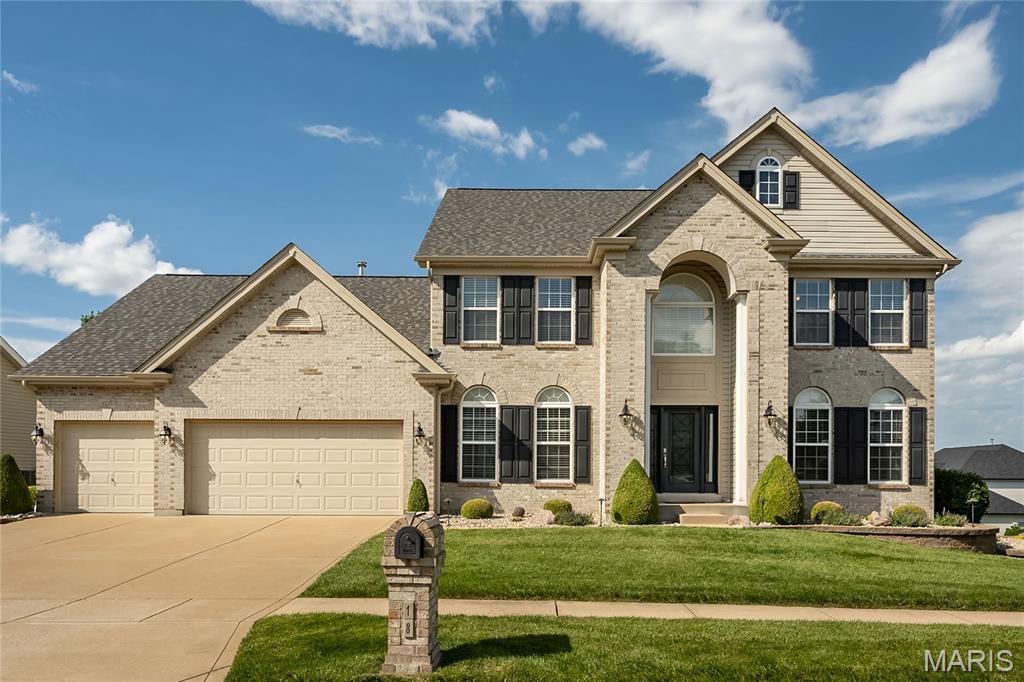 Photo of 18 Kings Crossing Court St Louis MO 63129