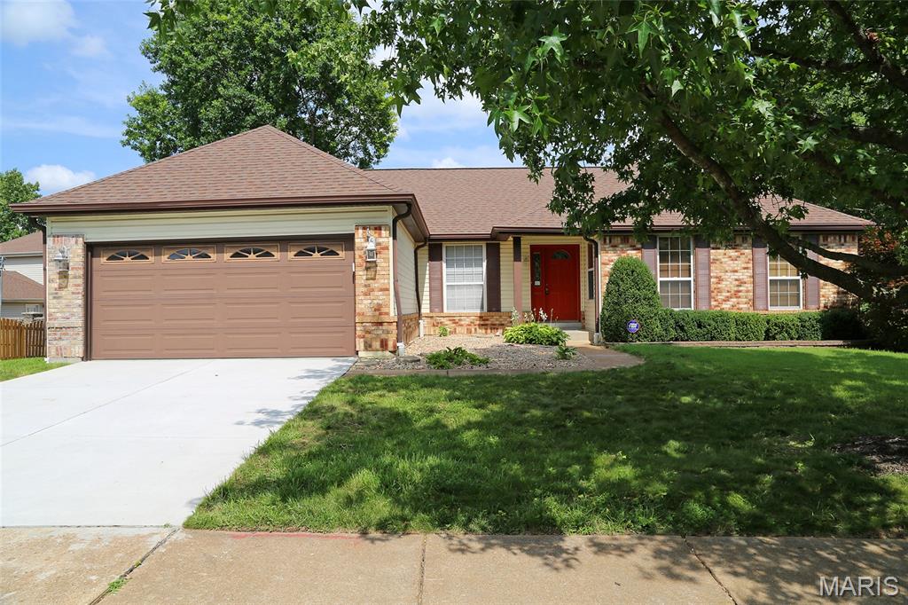 Photo of 949 Oakmoor Drive Fenton MO 63026