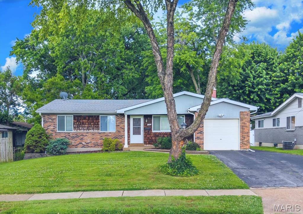 Photo of 1840 Teakwood Manor Drive St Louis MO 63031