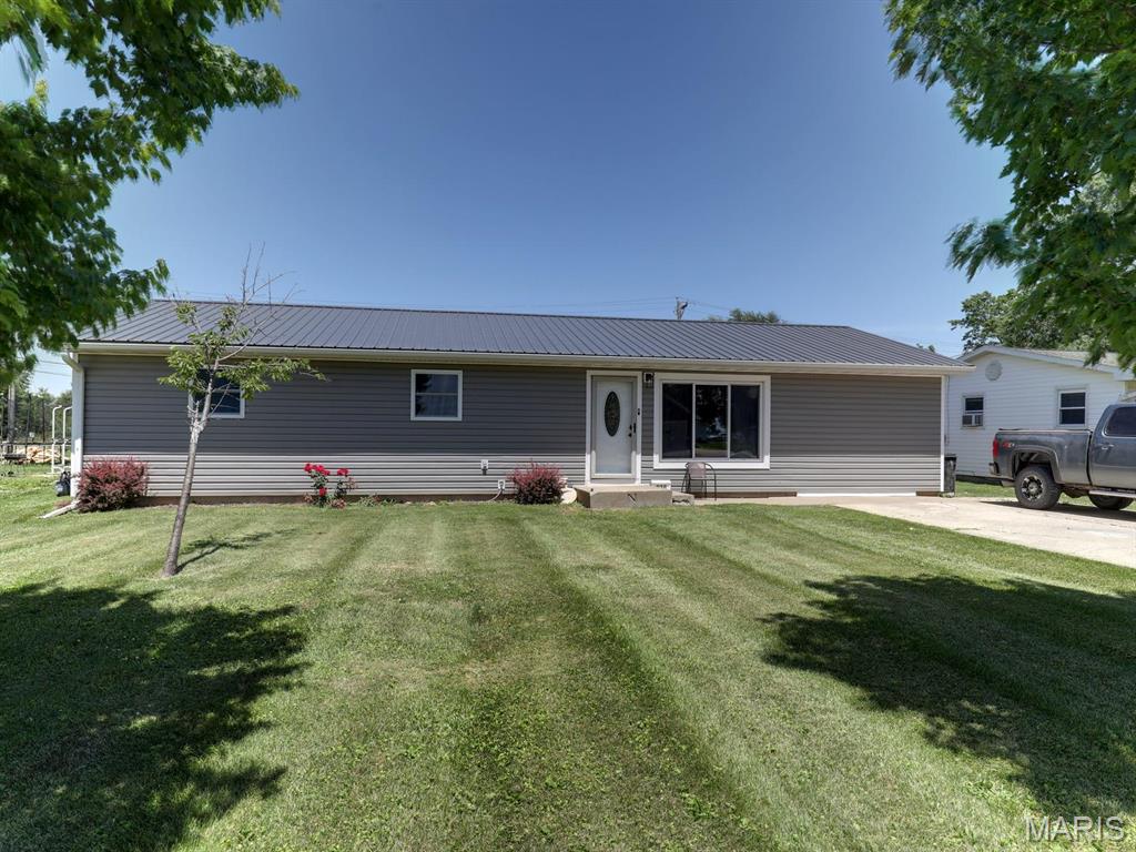 Photo of 930 W Cedar Street Kahoka MO 63445