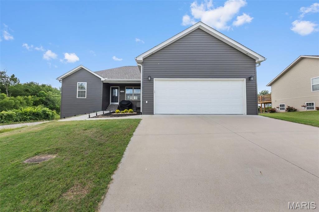 Photo of 119 Sun Valley Court Jackson MO 63755