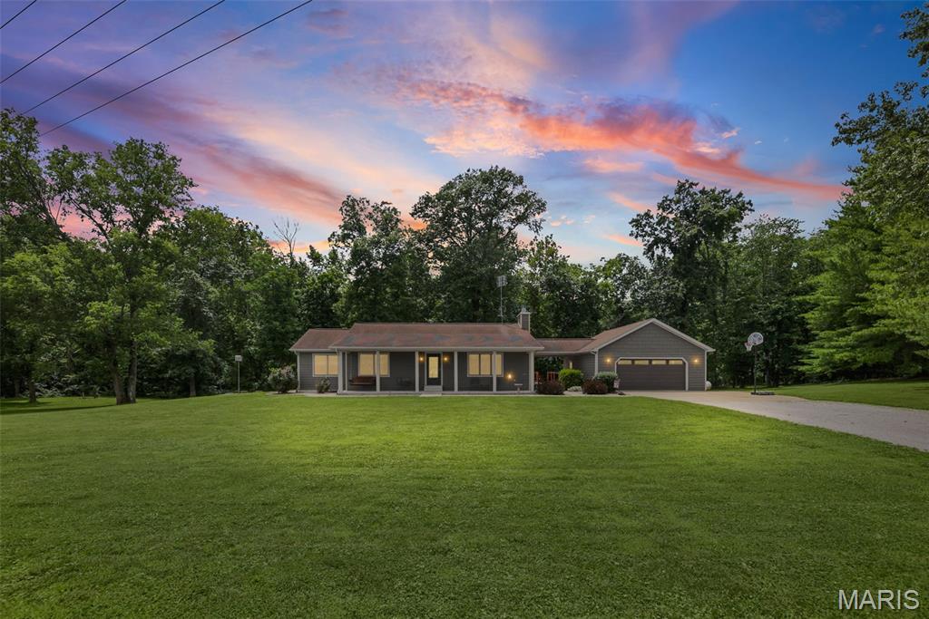 Photo of 5967 J Road Waterloo IL 62298