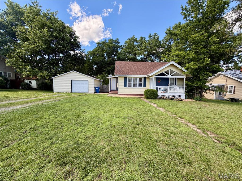 Photo of 302 E 10th Street Salem MO 65560