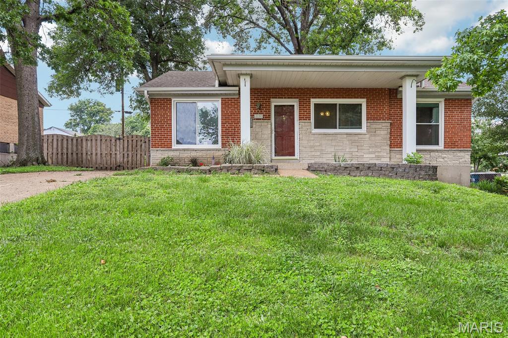 Photo of 8511 Talma Court Affton MO 63123